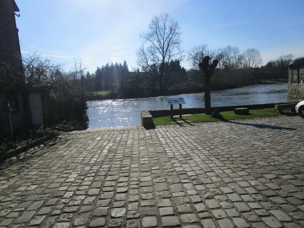 Gite Le Bourgneuf Fresnay-sur-Sarthe Exteriör bild